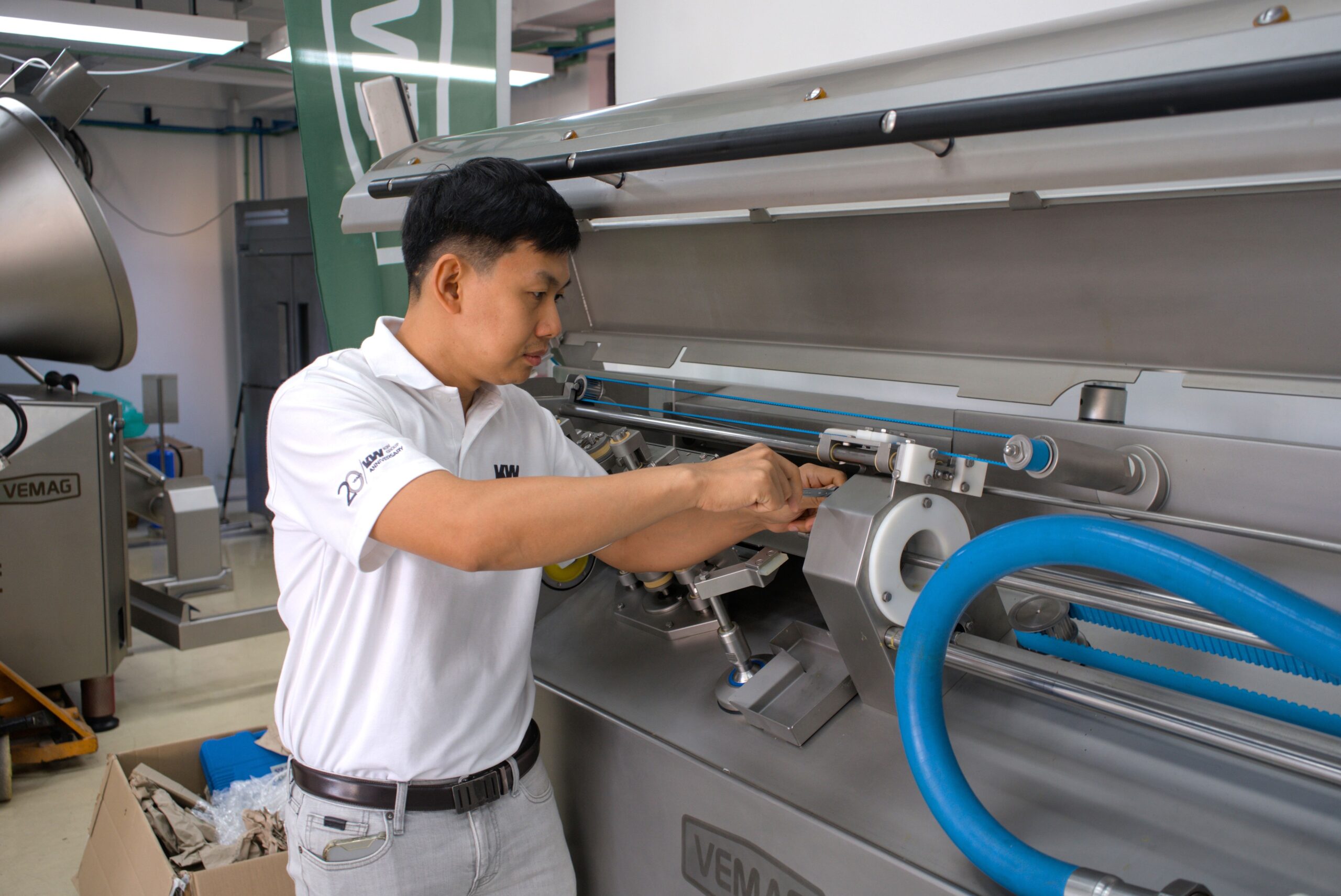 Engineer fixing machine